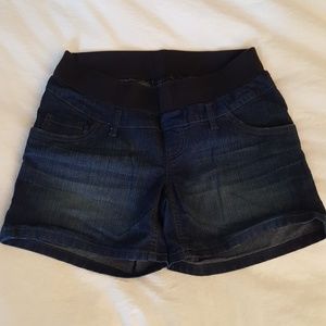 NWOT Maternity Jean Shorts